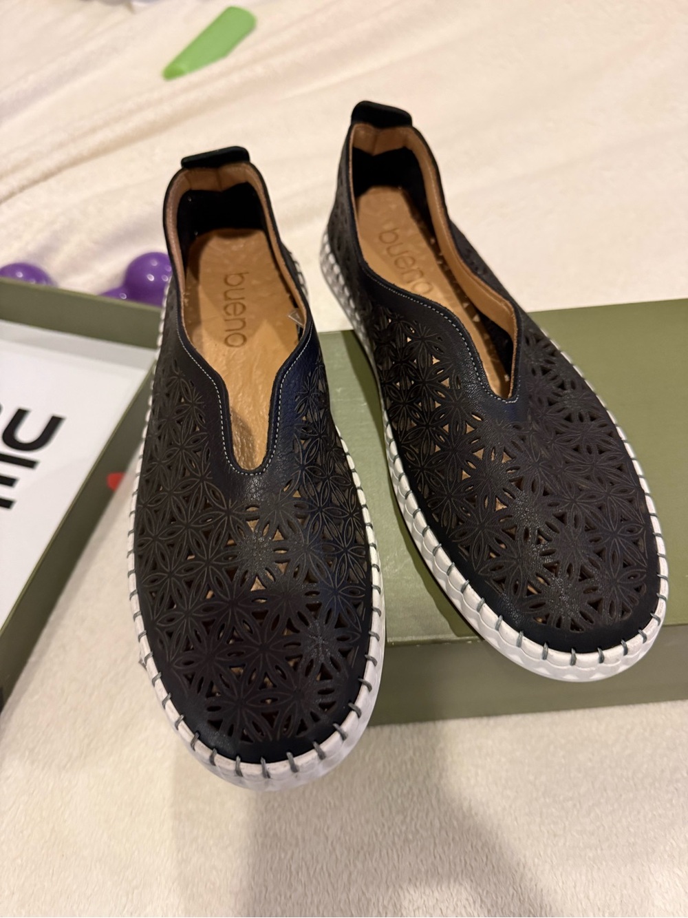 Bueno Black Leather -Cut Slip-On Flats with White Stitch-Trim Sole